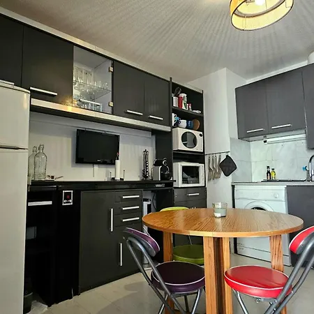 Cozy Beachside For 4 With Wifi In Cap D'agde Апартаменты