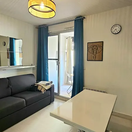Апартаменты Cozy Beachside For 4 With Wifi In Cap D'agde Агд