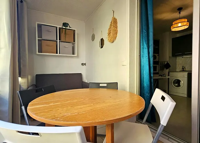 Apartment Cozy Beachside For 4 With Wifi In Cap D'agde